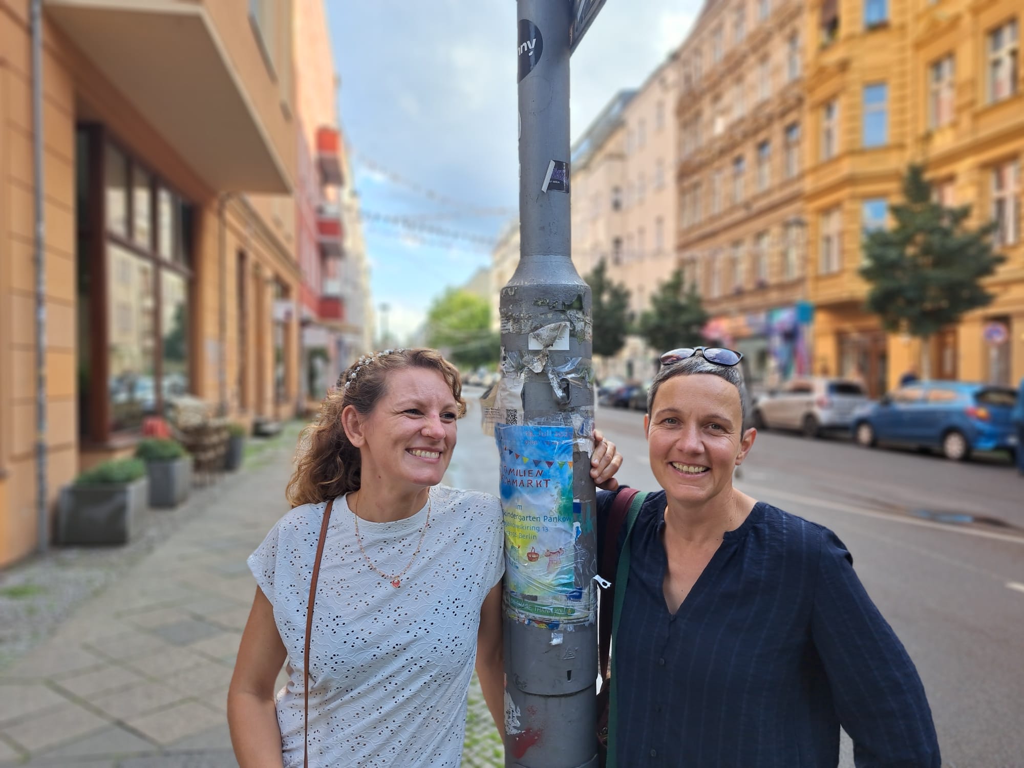 Kathrin Becker und Stefanie Sepke beim Stadtspaziergang